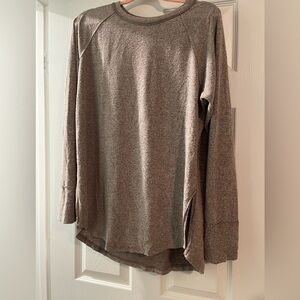 Easel tan/brown sweater, lightweight, soft to the  touch. Size M, fits L.